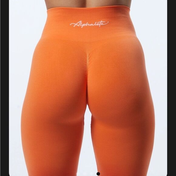 Alphalete Amplify Legging Size M Ombre Strawberry Orange Seamless Scrunch New - Picture 7 of 10